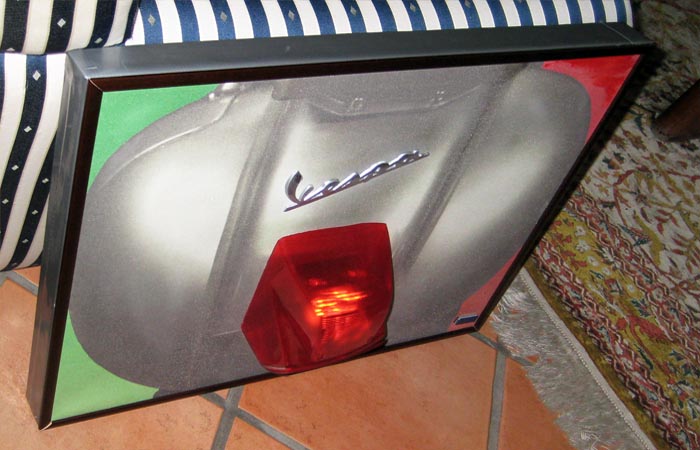 070510-BlueChip-Vespa150-SexyGray-66x53H02