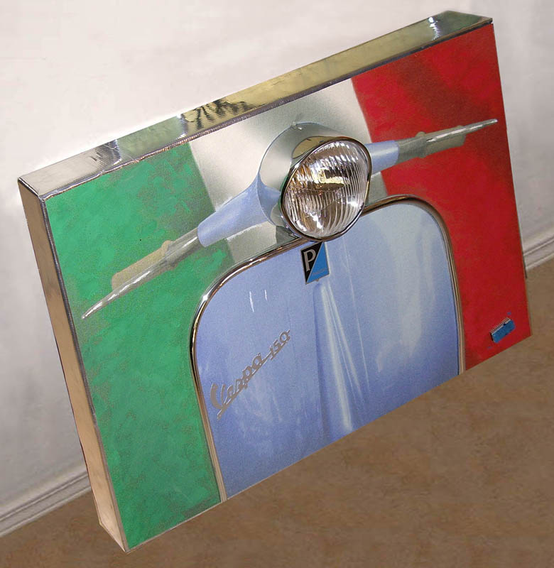 070705-BlueChip-Vespa150-ItalyFlag-66x45H02